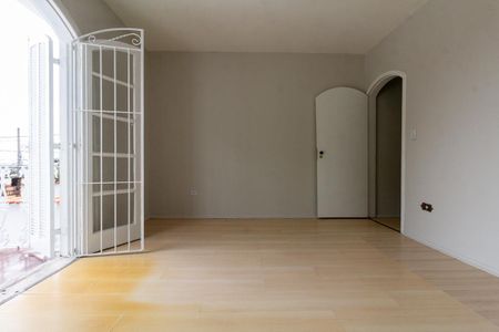 Casa para alugar com 300m², 3 quartos e 2 vagas Casa para alugar com 300m², 3 quartos e 2 vagasQuarto 1