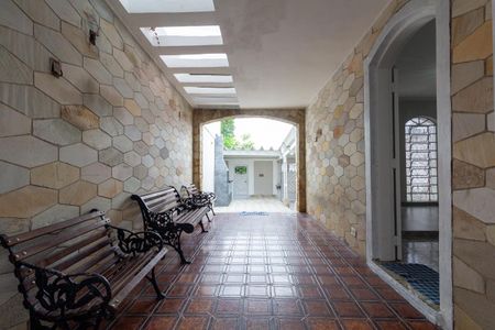 Casa para alugar com 300m², 3 quartos e 2 vagas Casa para alugar com 300m², 3 quartos e 2 vagasQuintal