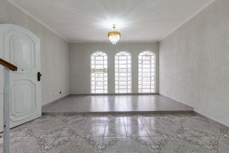 Casa para alugar com 300m², 3 quartos e 2 vagas Casa para alugar com 300m², 3 quartos e 2 vagasSala