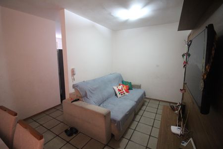 Sala de apartamento à venda com 3 quartos, 65m² em Jardim Riacho das Pedras, Contagem