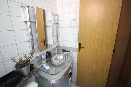 Suite Quarto 1 de apartamento à venda com 3 quartos, 65m² em Jardim Riacho das Pedras, Contagem