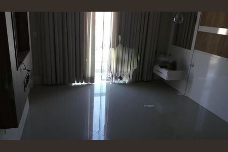 Casa de condomínio à venda com 700m², 5 quartos e 3 vagas