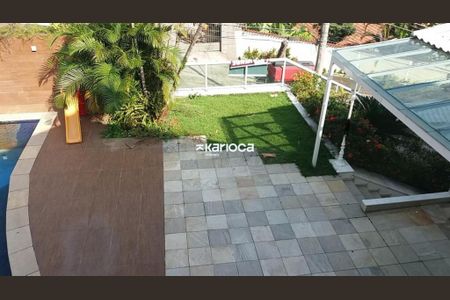 Casa de condomínio à venda com 700m², 5 quartos e 3 vagas