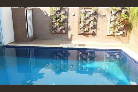 Casa de condomínio à venda com 700m², 5 quartos e 3 vagas