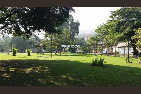 Casa de condomínio à venda com 700m², 5 quartos e 3 vagas