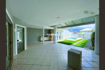 Casa à venda com 350m², 4 quartos e 3 vagas