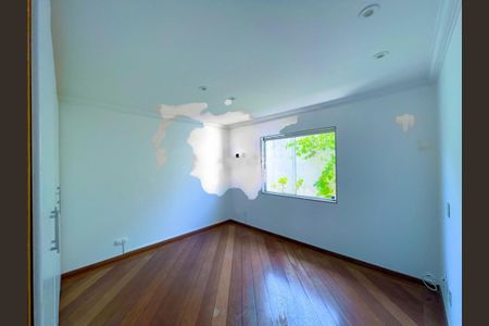 Casa à venda com 350m², 4 quartos e 3 vagas