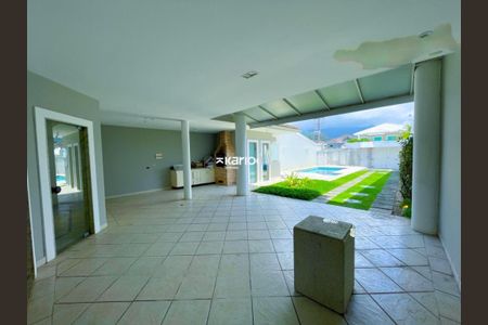 Casa à venda com 350m², 4 quartos e 3 vagas