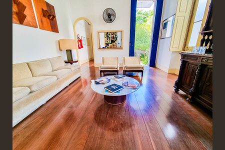 Casa à venda com 5 quartos, 216m² em Botafogo, Rio de Janeiro