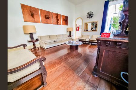 Casa à venda com 5 quartos, 216m² em Botafogo, Rio de Janeiro