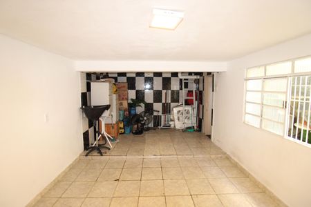 Casa à venda com 126m², 2 quartos e 2 vagasEdícula