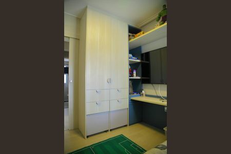 Apartamento à venda com 155m², 4 quartos e 3 vagasQuarto 4 