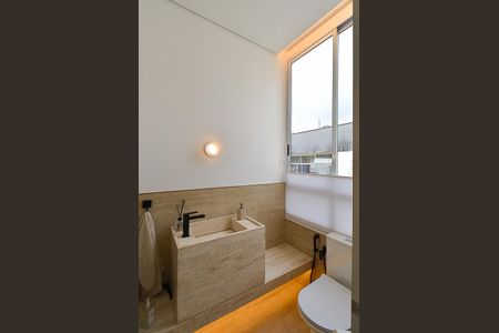 Apartamento à venda com 150m², 2 quartos e 1 vagaLavabo Cobertura