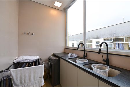 Apartamento à venda com 150m², 2 quartos e 1 vagaÁrea de Serviço