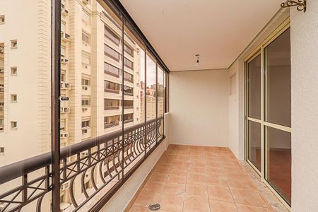 Varanda da sala de apartamento para alugar com 2 quartos, 111m² em Higienópolis, Porto Alegre