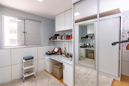 Apartamento à venda com 98m², 3 quartos e 2 vagasQuarto 3