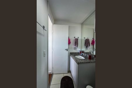 Apartamento à venda com 68m², 3 quartos e 2 vagasBanheiro da Suíte