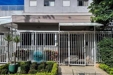 Apartamento à venda com 68m², 3 quartos e 2 vagasFachada