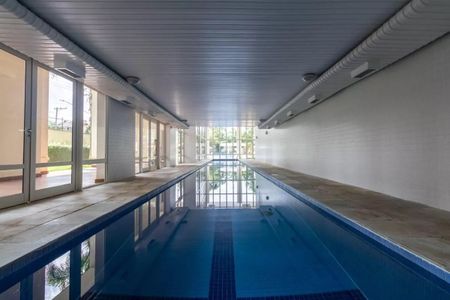 Apartamento para alugar com 200m², 4 quartos e 4 vagasÁrea comum - Piscina Coberta