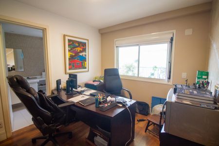 Apartamento para alugar com 200m², 4 quartos e 4 vagasSuíte 1