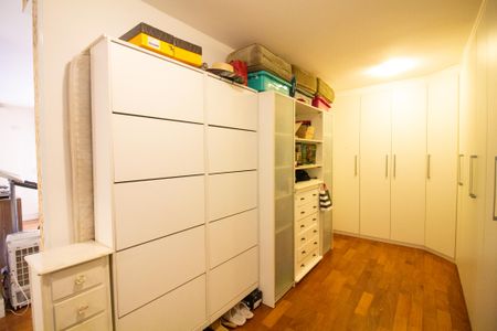Apartamento para alugar com 200m², 4 quartos e 4 vagasSuíte 4 - Closet