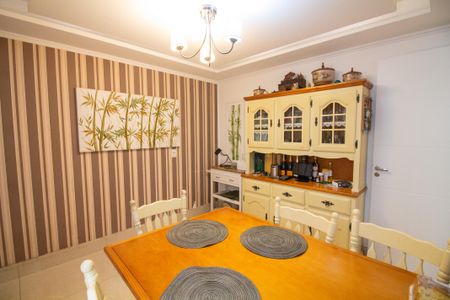 Apartamento para alugar com 200m², 4 quartos e 4 vagasCopa