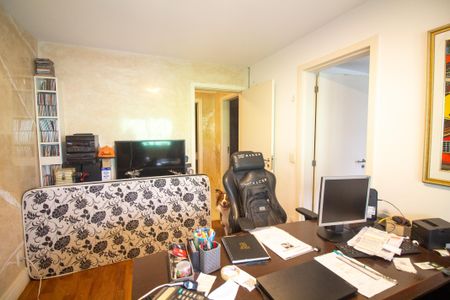 Apartamento para alugar com 200m², 4 quartos e 4 vagasSuíte 1