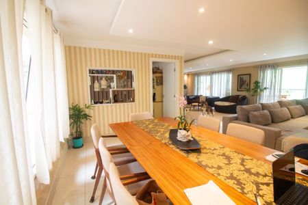 Apartamento para alugar com 200m², 4 quartos e 4 vagasSala de Jantar