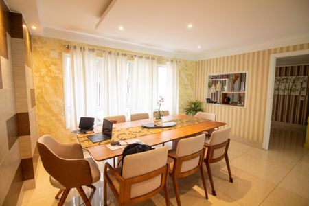 Apartamento para alugar com 200m², 4 quartos e 4 vagasSala de Jantar