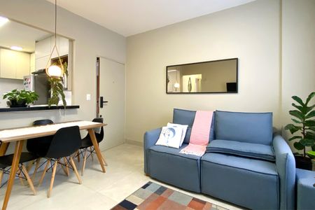 Sala de apartamento à venda com 2 quartos, 84m² em Santo Antônio, Belo Horizonte