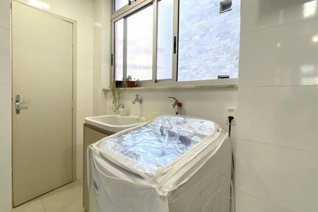 Apartamento à venda com 84m², 2 quartos e 1 vagaÁrea de Serviço