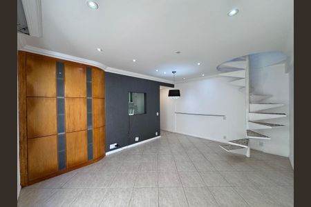 Apartamento para alugar com 128m², 2 quartos e 2 vagasSala