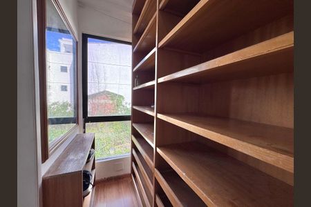 Apartamento para alugar com 128m², 2 quartos e 2 vagasSuíte 1 - Closet