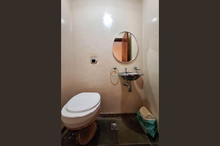 Casa à venda com 560m², 5 quartos e 3 vagasLavabo