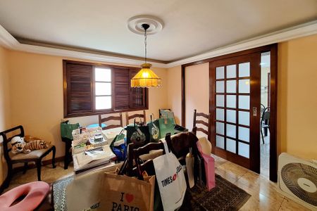 Casa à venda com 560m², 5 quartos e 3 vagasSala 2