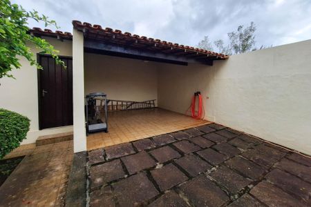 Casa à venda com 560m², 5 quartos e 3 vagasQuintal