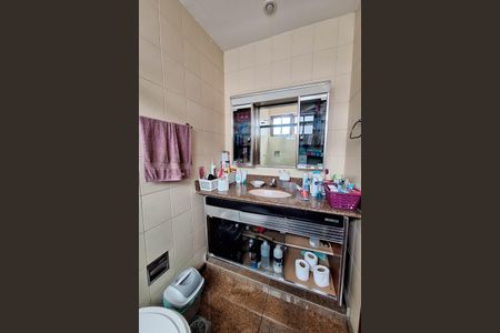 Casa à venda com 560m², 5 quartos e 3 vagasBanheiro da Suíte 1