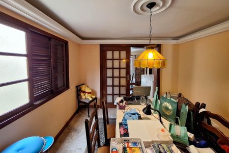 Casa à venda com 560m², 5 quartos e 3 vagasSala 2