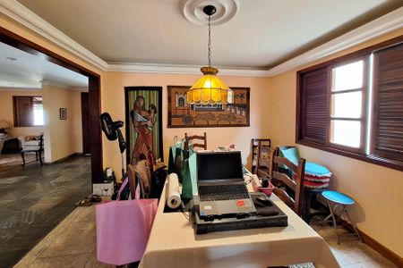 Sala 2 de casa à venda com 5 quartos, 560m² em Camboinhas, Niterói