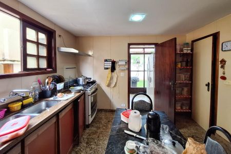 Casa à venda com 560m², 5 quartos e 3 vagasCozinha