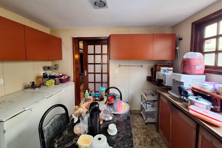 Casa à venda com 560m², 5 quartos e 3 vagasCozinha