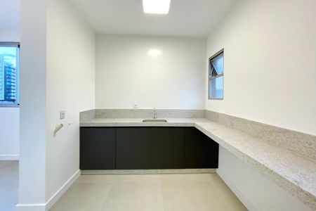 Apartamento à venda com 143m², 4 quartos e 2 vagasÁrea de Serviço