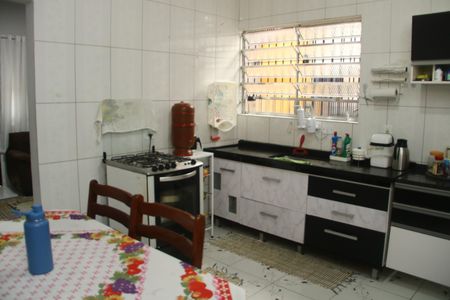 Casa à venda com 84m², 3 quartos e 1 vagaCozinha