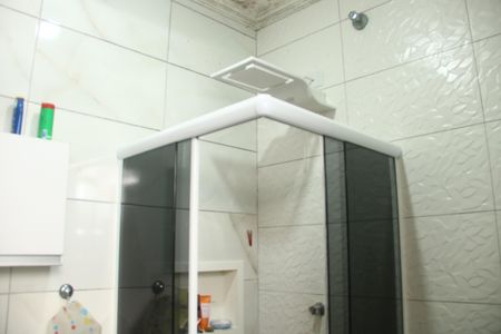 Casa à venda com 84m², 3 quartos e 1 vagaBanheiro