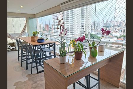 Apartamento à venda com 3 quartos, 126m² em Vila Carrão, São Paulo