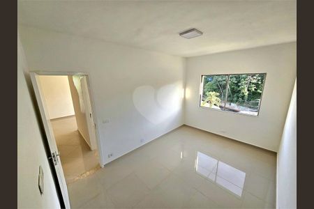 Apartamento à venda com 2 quartos, 60m² em Pechincha, Rio de Janeiro