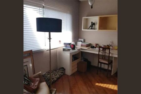 Casa à venda com 3 quartos, 540m² em Adalgisa, São Paulo