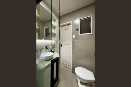 Apartamento à venda com 53m², 1 quarto e sem vagaBanheiro social