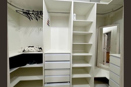 Apartamento à venda com 53m², 1 quarto e sem vagaÁrea de serviço - closet