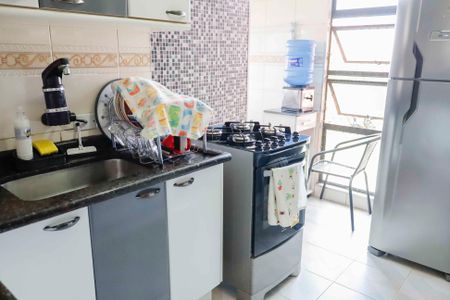 Apartamento à venda com 62m², 2 quartos e 1 vaga Apartamento à venda com 62m², 2 quartos e 1 vagaCozinha